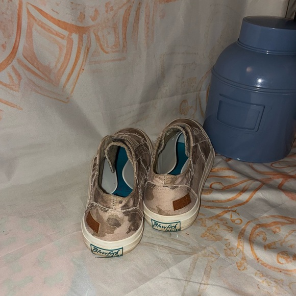 Blowfish Malibu Marley Brown Camo Sneakers - Picture 4 of 7